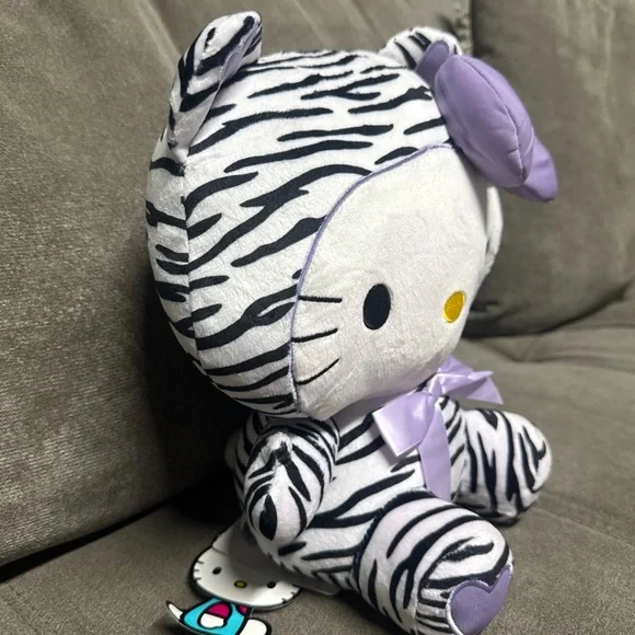 ๐ฑ๐ฑ Hello Kitty Purple B/W Zebra Suit Costume Sanrio Plush ๐ฑ๐ฑ - Picture 2 of 10